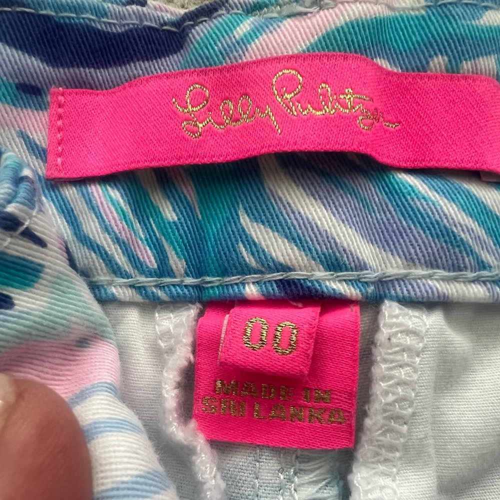 Lilly Pulitzer - Picture 2 of 2